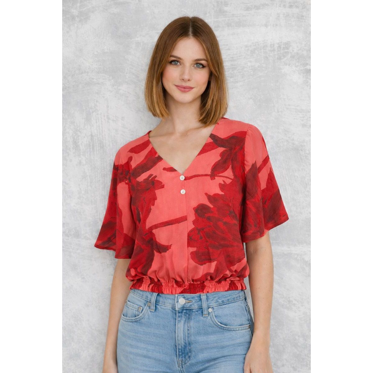 MARWAL - Blusa Celin   By  Marwal  , color Rojo , Manga Acampanada , Cintura elasticada , cuello  en  V.