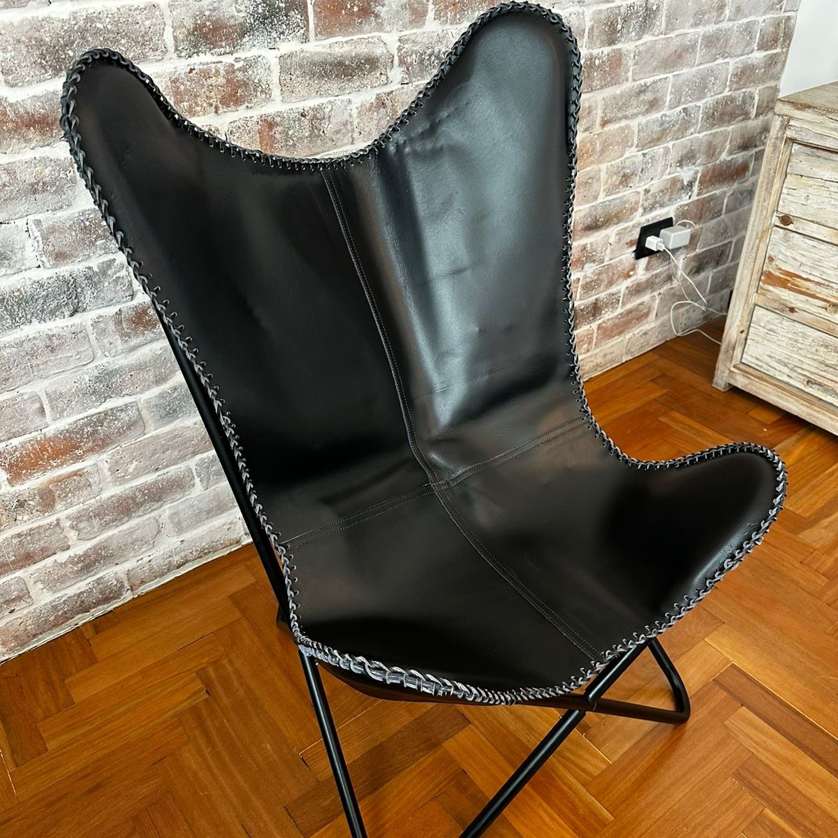 ANTIQUE DECCO - Silla Butaca Mariposa BFK Cuero Genuino Negro Sitial