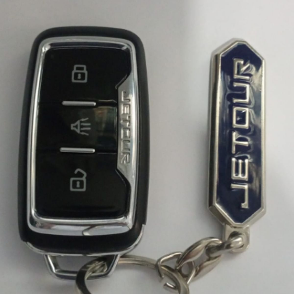 GENERICO - LLAVERO METALICO JETOUR NEGRO