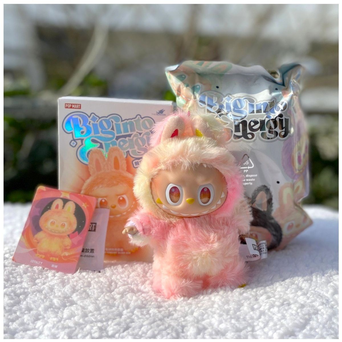 PEQUEÑAS TRAVESURAS - Peluche Bubu Big Into Energy Dupe A1 Alta Calidad