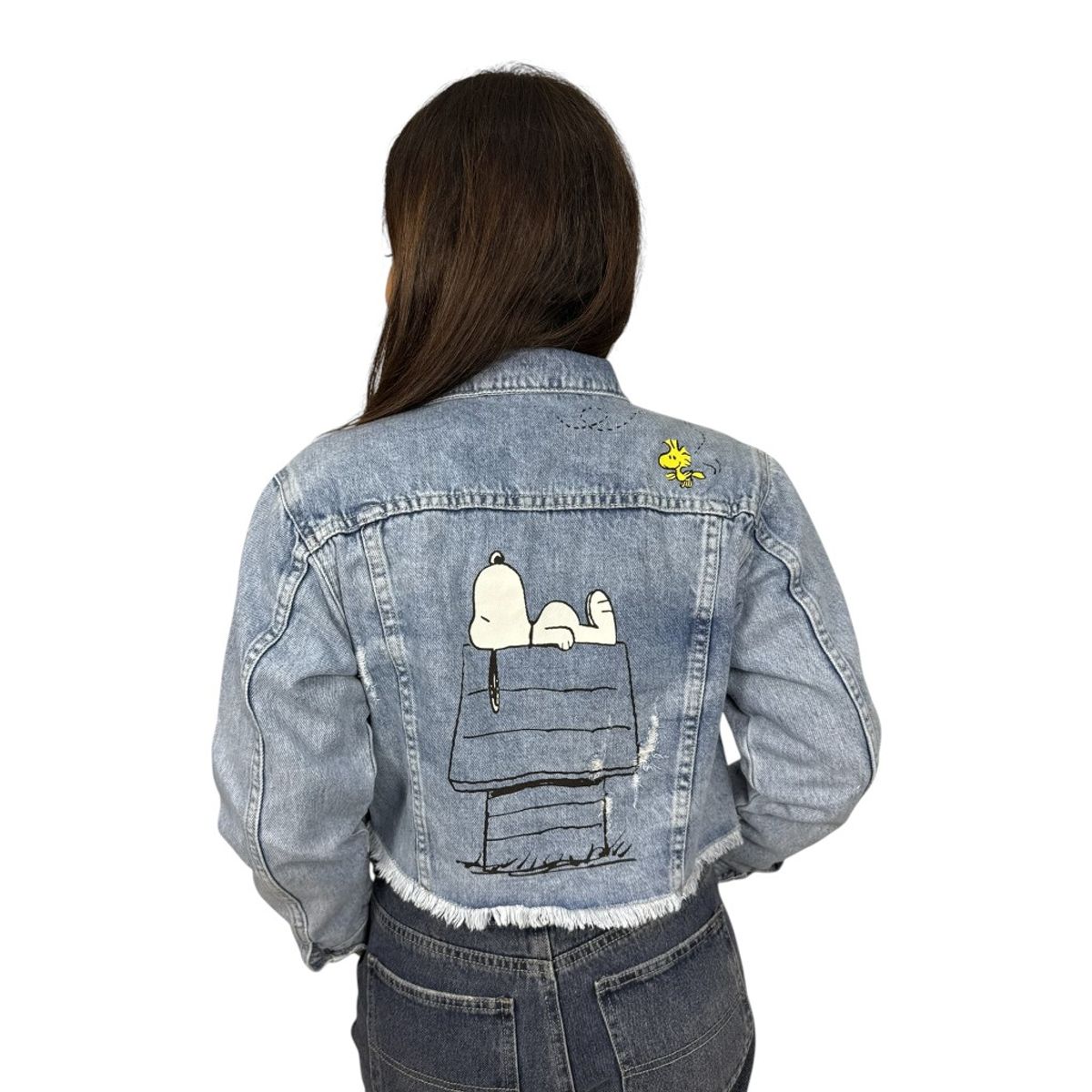 SPECTRUM - Casaca Crop Denim Snoopy Mujer Celeste Denim