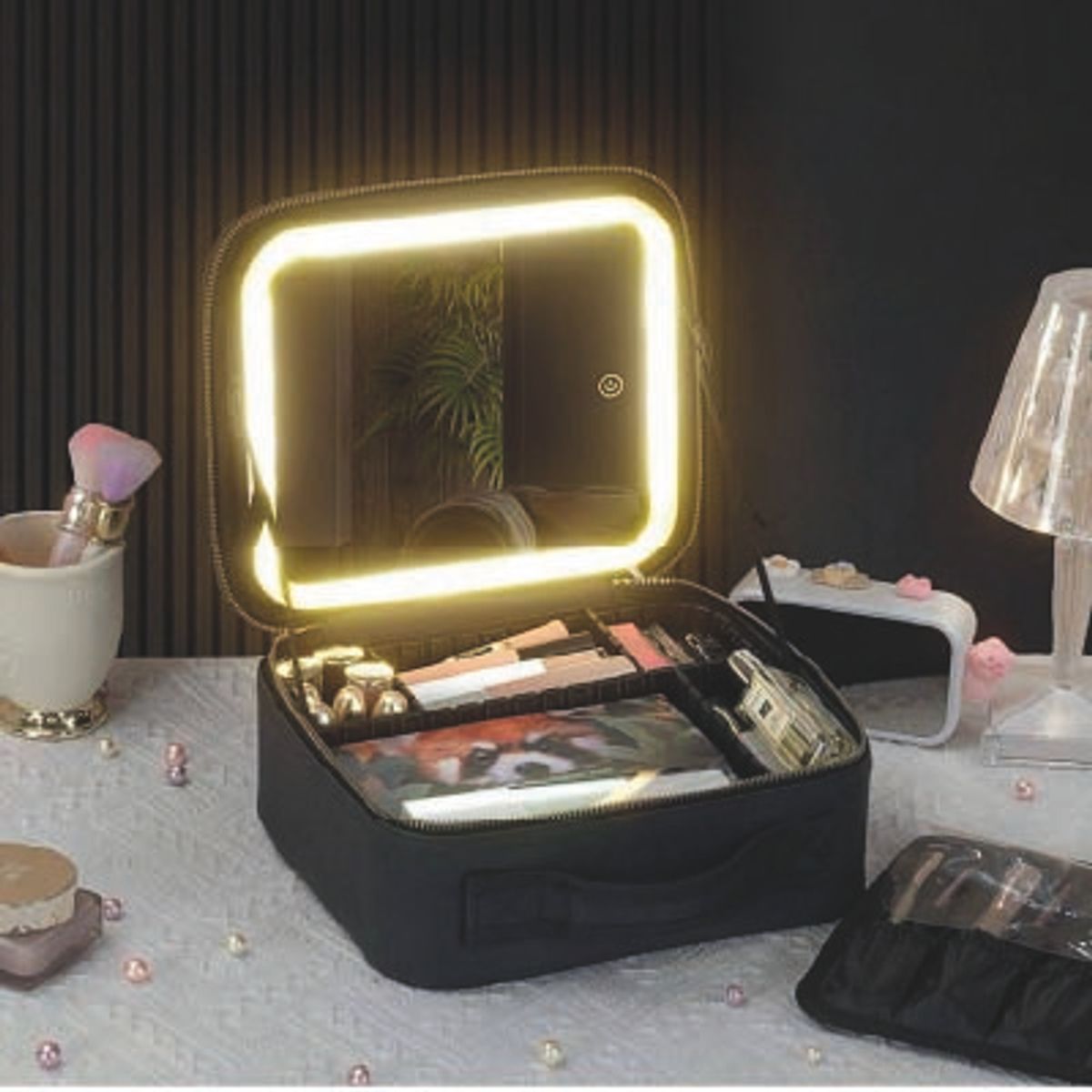 GENERICO - NECESER CON ESPEJO Y LUZ LED  RECARGABLE