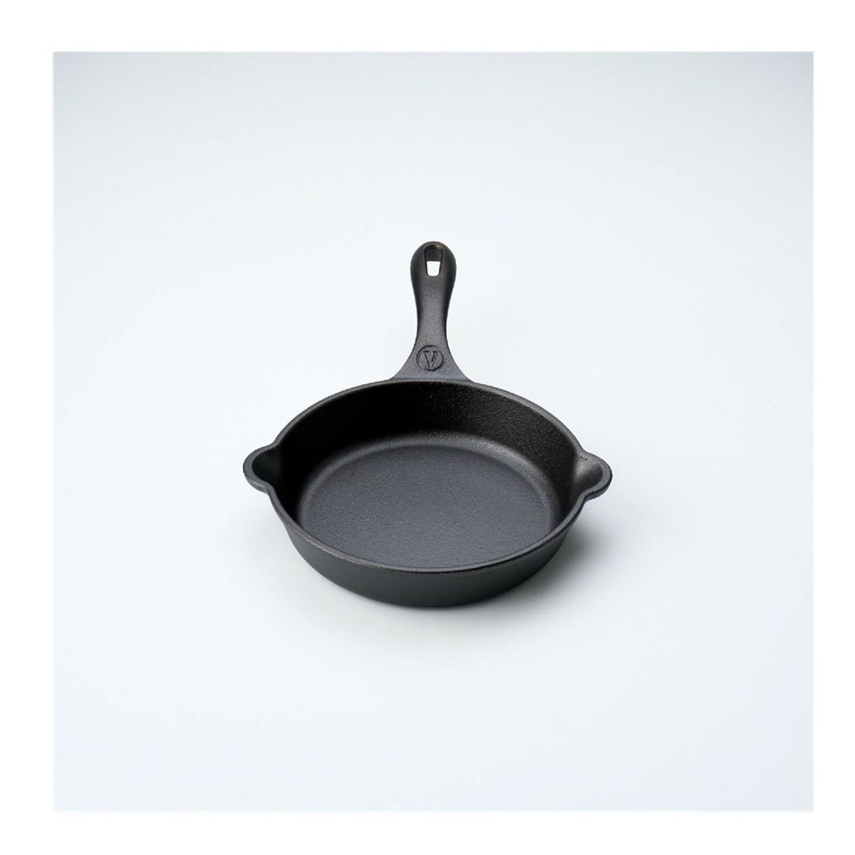 VICTORIA - SARTEN DE HIERRO FUNDIDO VICTORIA MODELO PIRAÑA 16.5 CM DIAMETRO