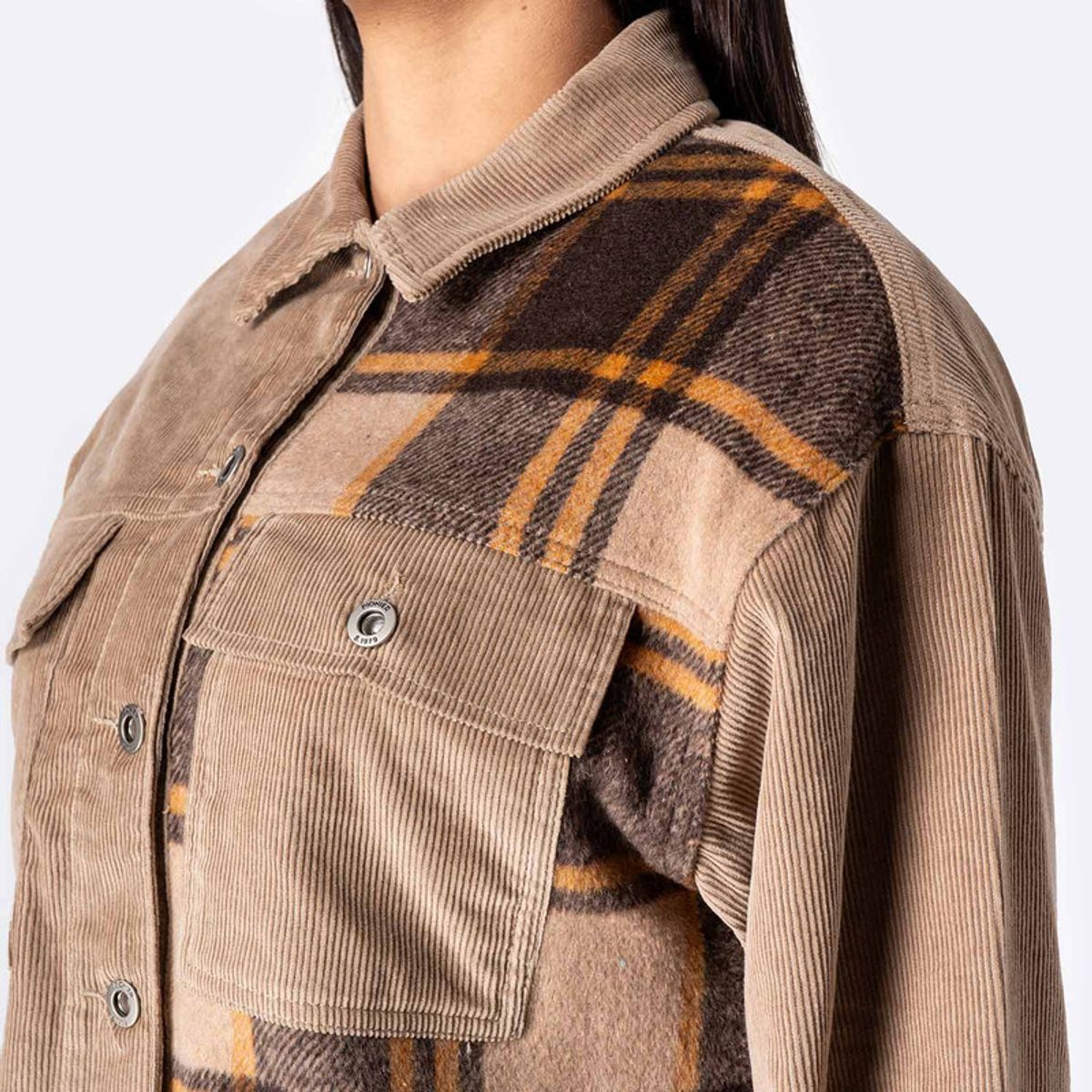 PIONIER - Casaca Corduroy Lyanah Mujer