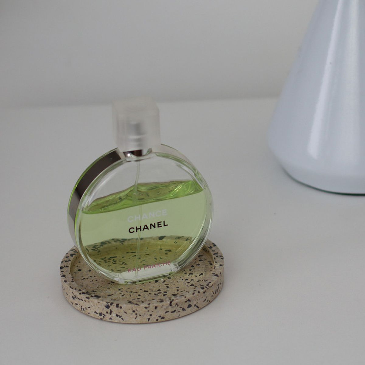 NIABEL - Plato Circular Terrazo Crema