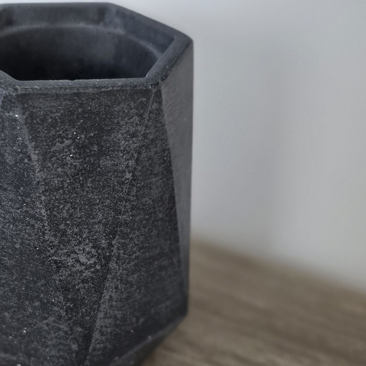 NIABEL - Florero Concreto Gris Oscuro