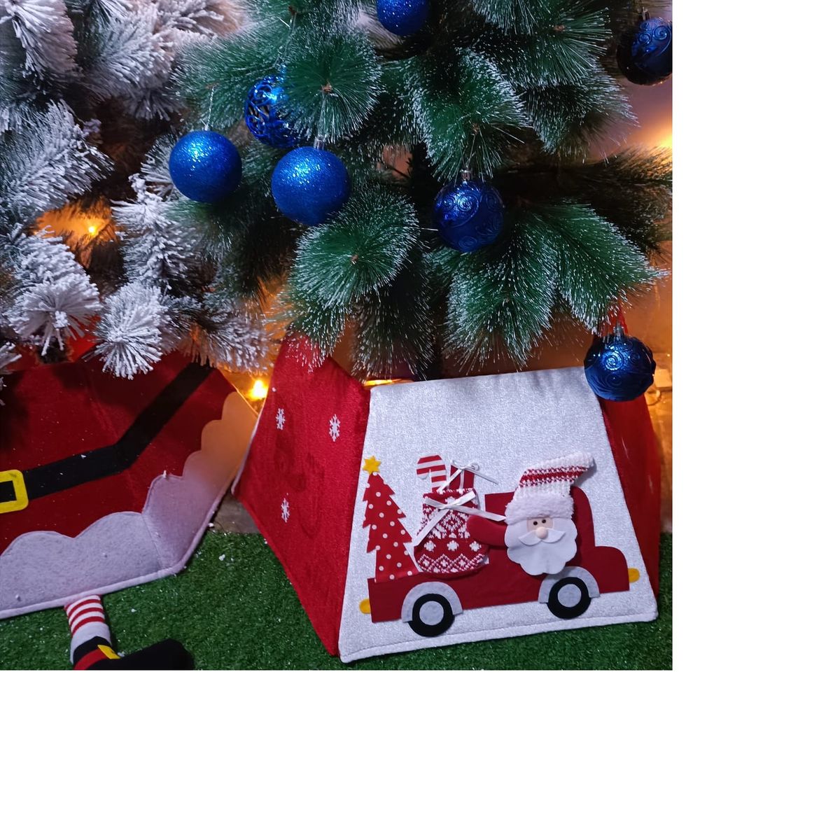 GENERICO - pies de arbol de navidad santa rojo y blanco