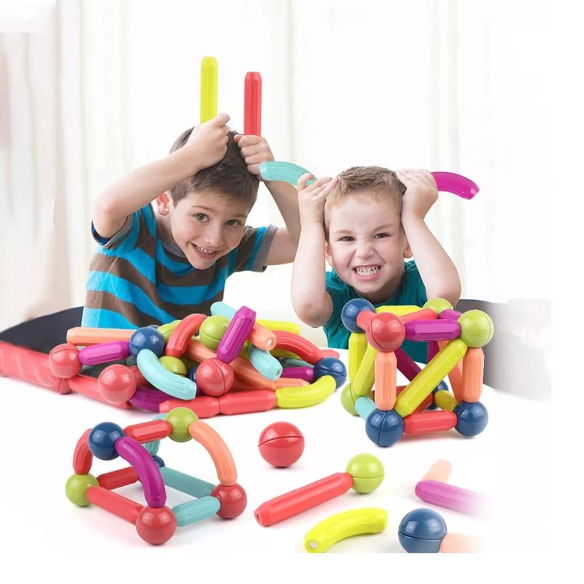 GENERICO - Bloques Magnéticos Didácticos Caja de 64 Piezas