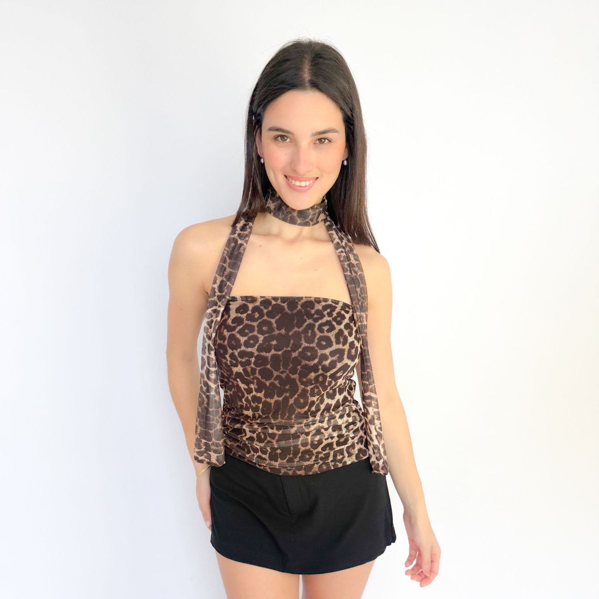 INTROSPECTIVA MODA - BLUSA STRAPLESS MODELO EMILY