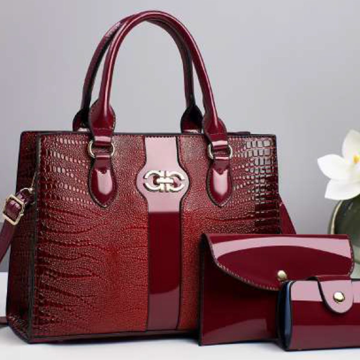 GENERICO - CARTERA LOLITAS CHAROL ROJO