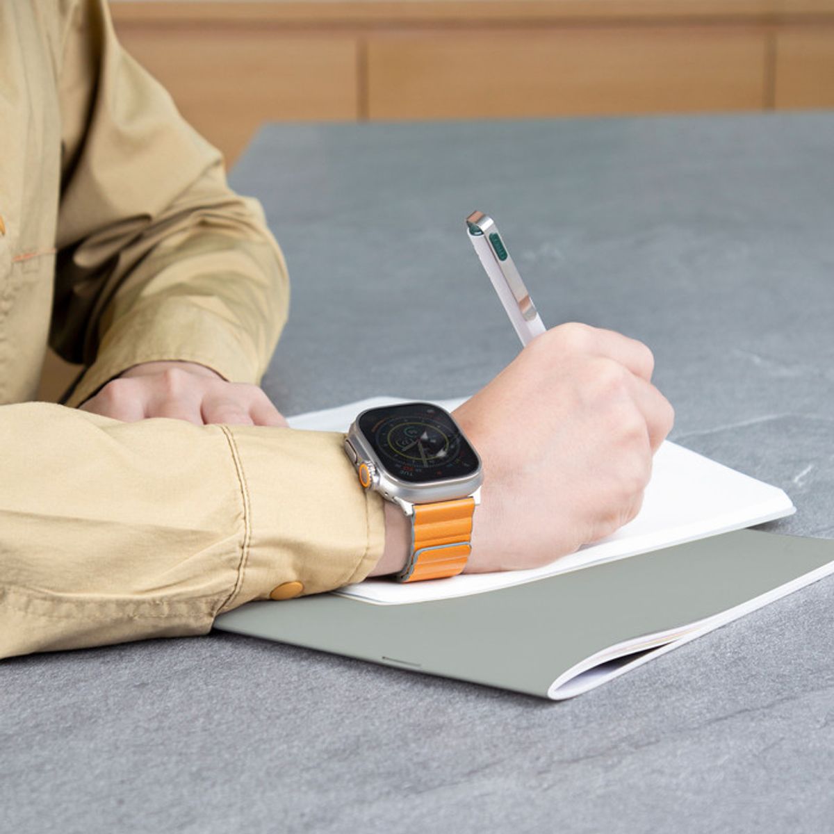 GENERICO - Correa Uniq Revix Premium Edition reversible para Apple Watch 44 a 49mm - Rosado Blanco