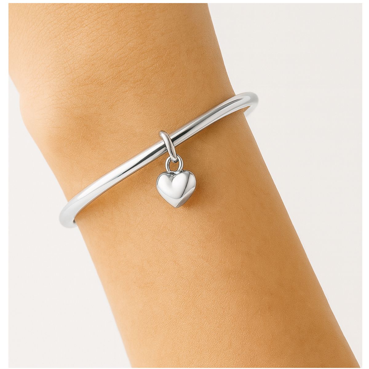 GENERICO - Pulsera Bangle Dorada Corazón Colgante Mujer Acero Inoxidable