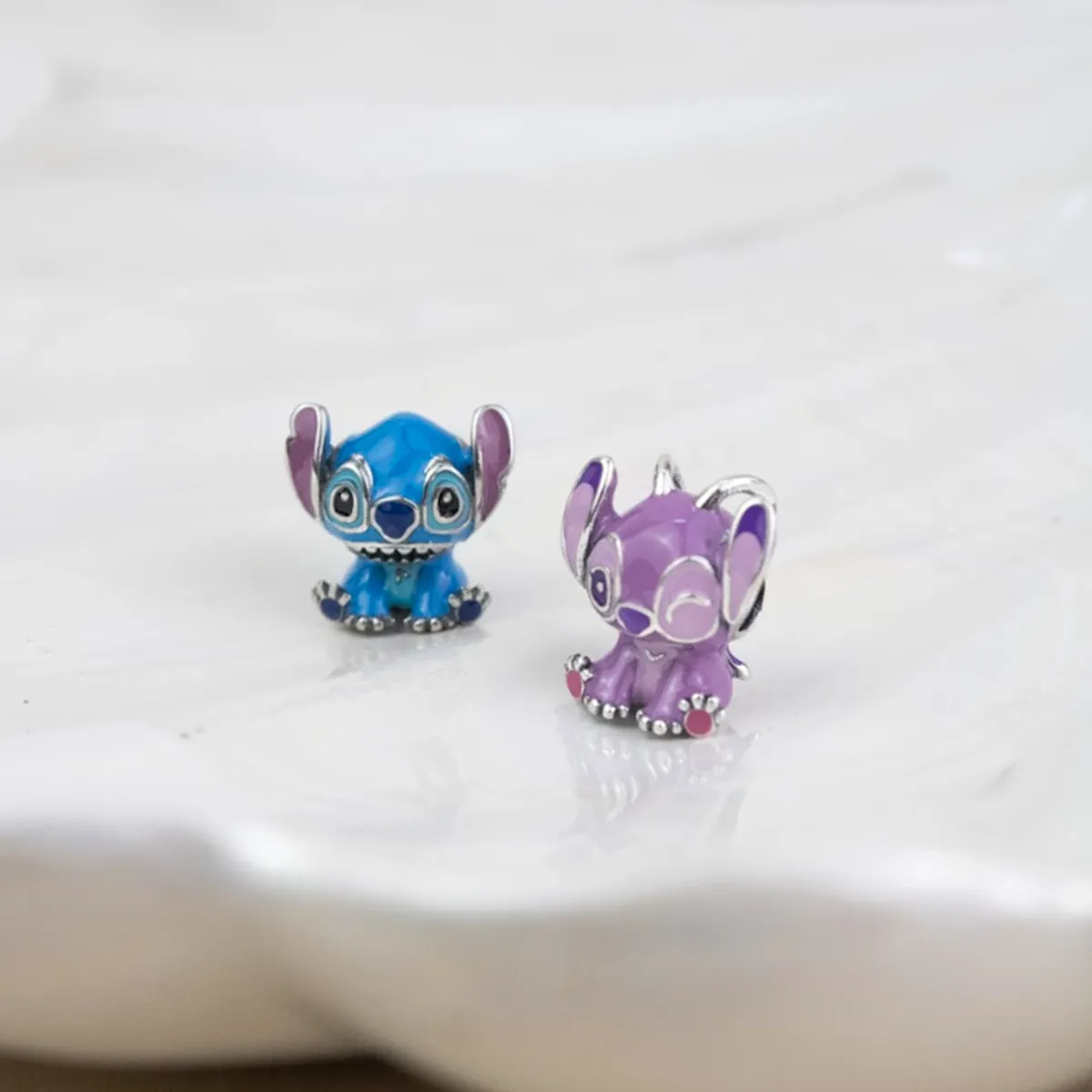 CLEO JOYAS & ACCESORIOS - Dije Charm Stich Plata
