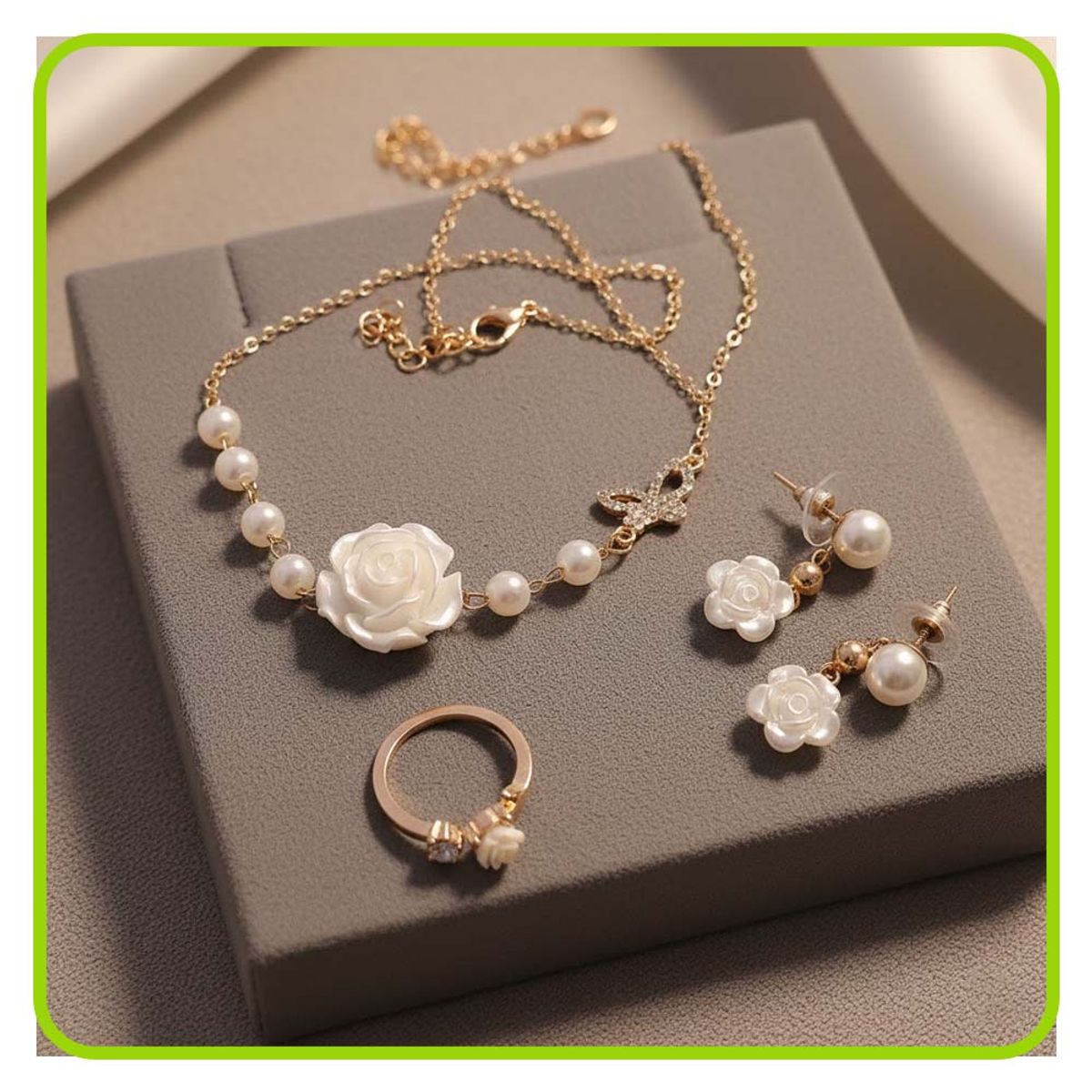 GENERICO - Set Aretes Collar  Anillo Rosas con Perlas Blancas y Dorado 3 en 1