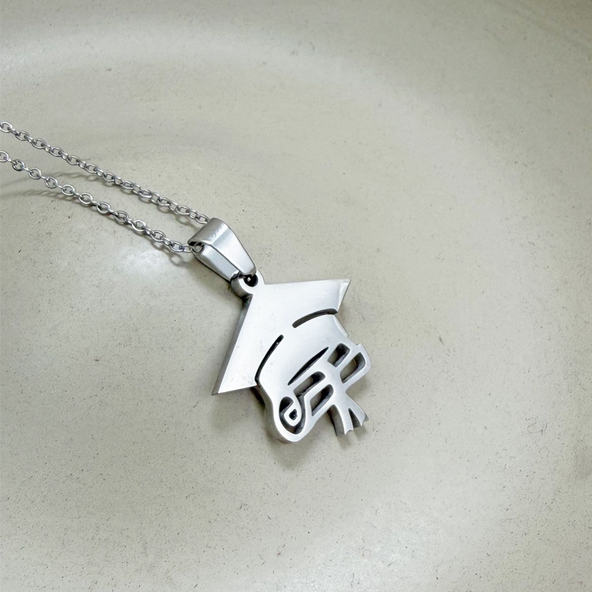 CLEO JOYAS & ACCESORIOS - Collar Birrete Dorado Acero