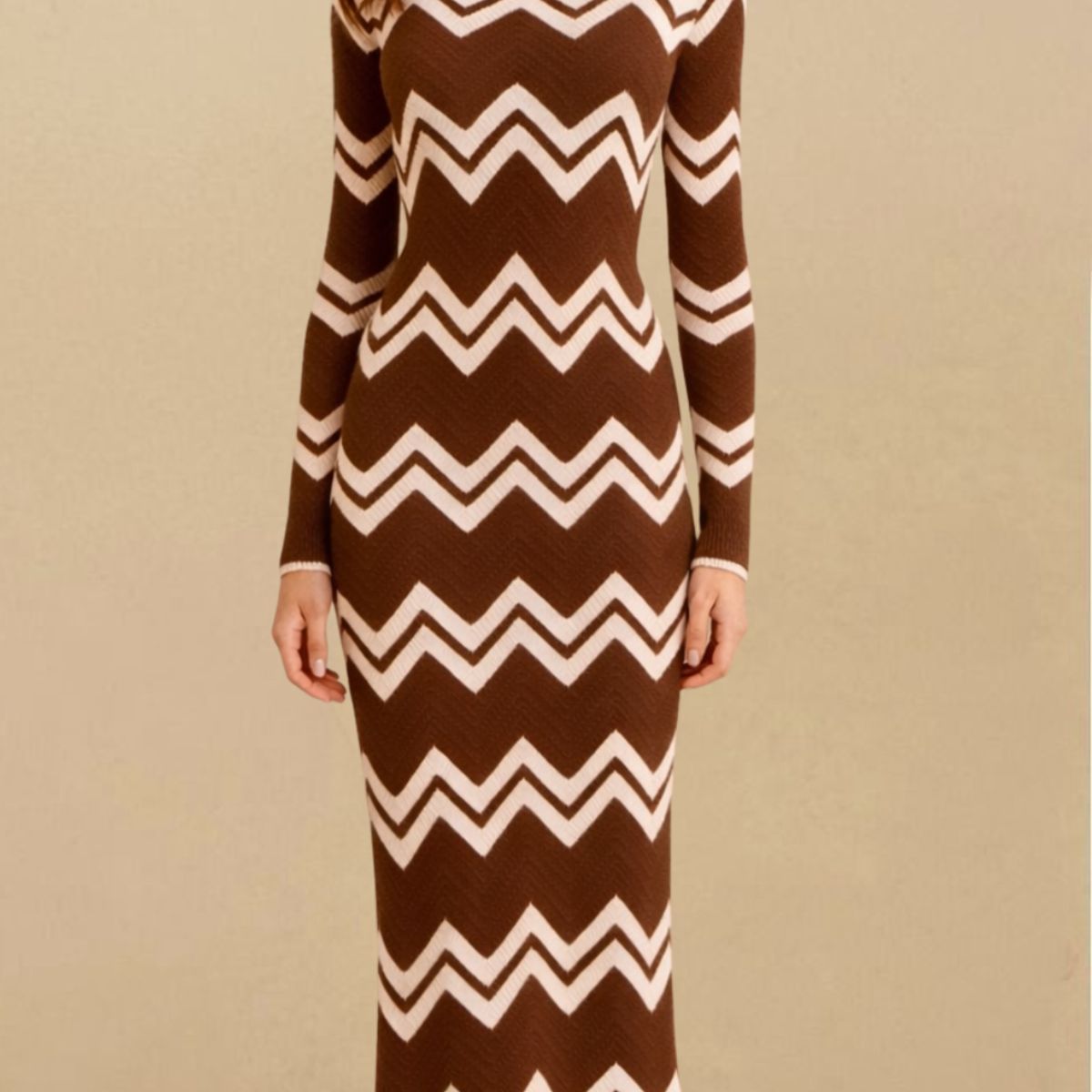 AMA OUTFITTERS - VESTIDO DE HILO ZIGZAG