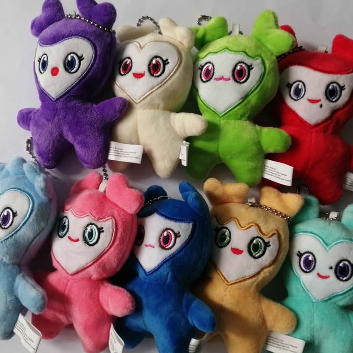 GENERICO - Paquete de 9 llaveros Lovelys peluche coreano TWICE momo