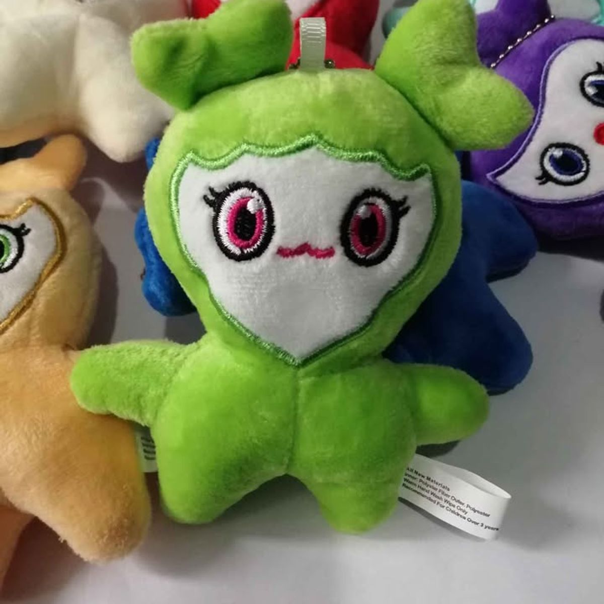 GENERICO - Paquete de 9 llaveros Lovelys peluche coreano TWICE momo