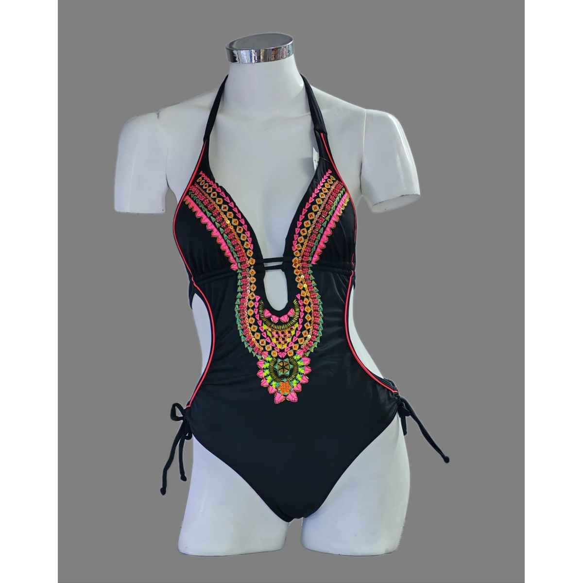 GENERICO - Trikiny Ropa de Baño BORDADO AMANO Negro  Talla ML 34b 36b DEALCOBA