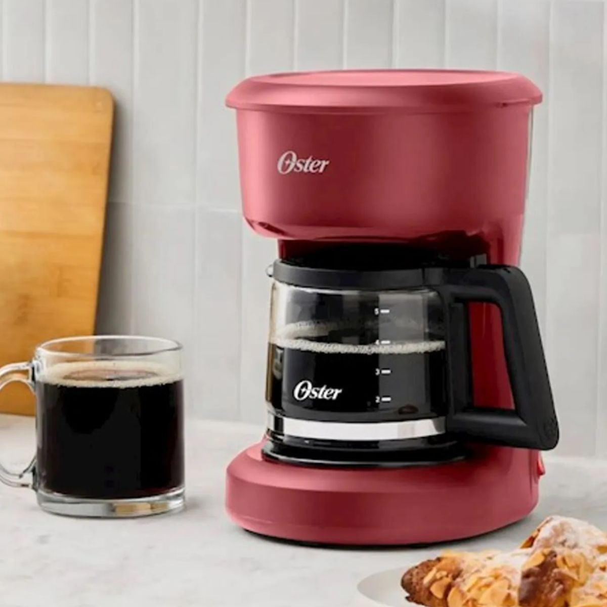 OSTER - Cafetera Oster BVSTDCS51R 5 Tazas con Filtro Reutilizable - Rojo