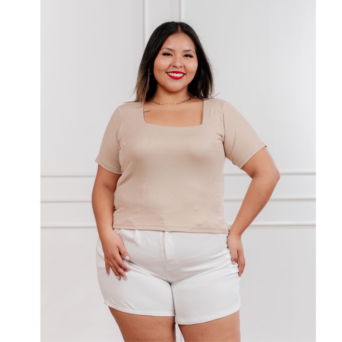 GENERICO - Polo basico Cuello Cuadrado de viscosa acanalada