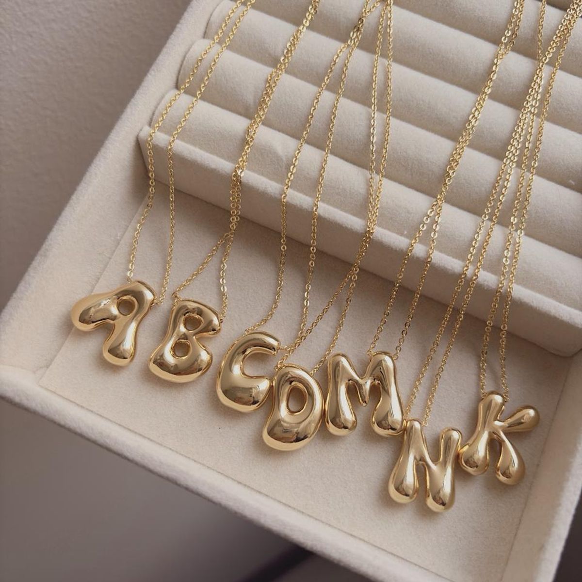 GENERICO - Collar Chunky Letra inicial M Dorado Acero inoxidable