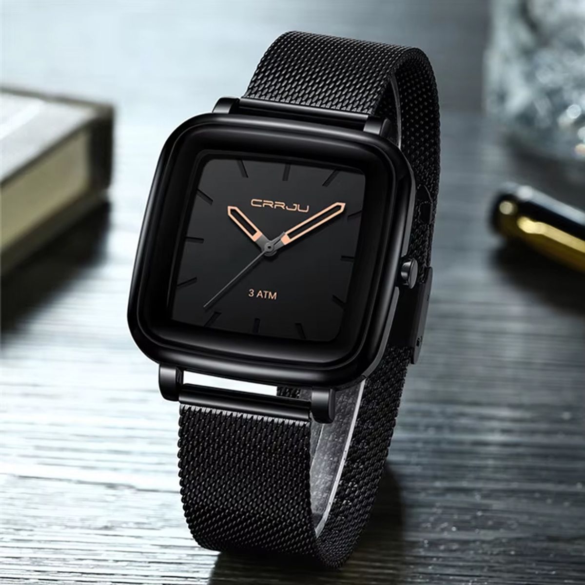 CRRJU - RELOJ NEGRO DORADO METAL HOMBRE ESTILO CUADRADO DOR122