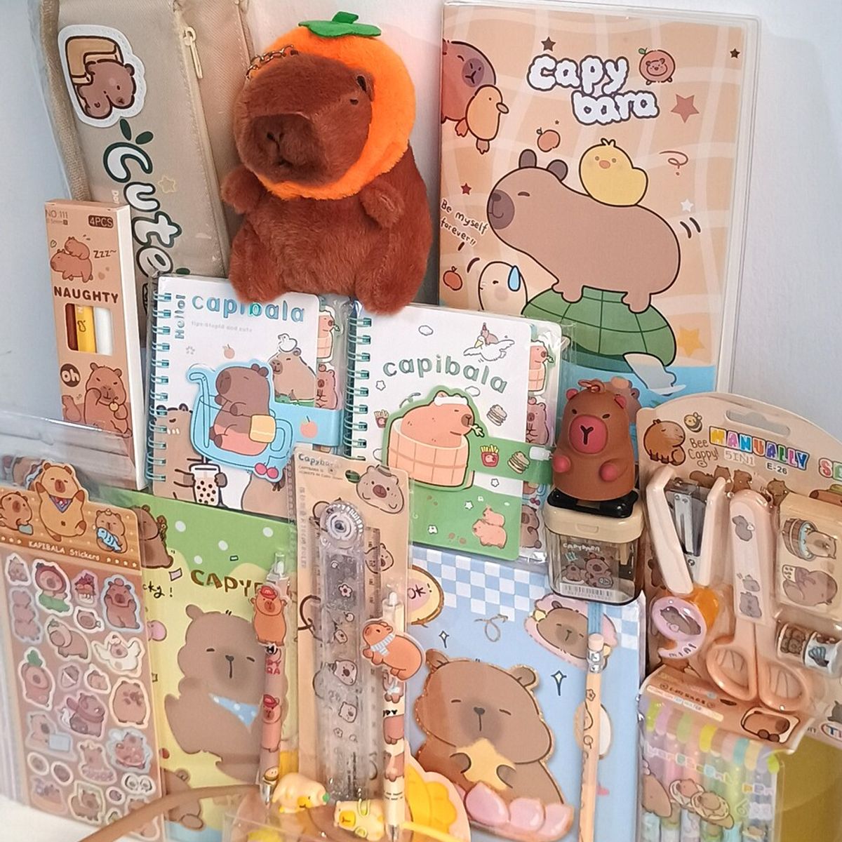 GENERICO - Set Capibara Premium 24 Piezas Útiles Cartuchera