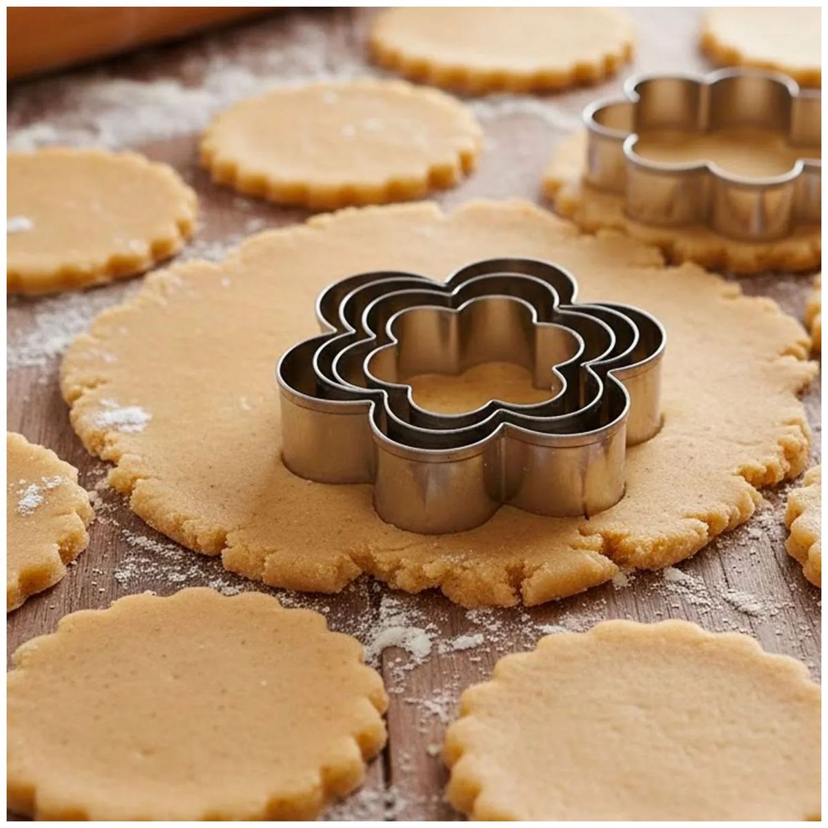 Molde para Galletas de Acero Modelo Flor 5 Piezas., marca Ichimatsu - Foto 2