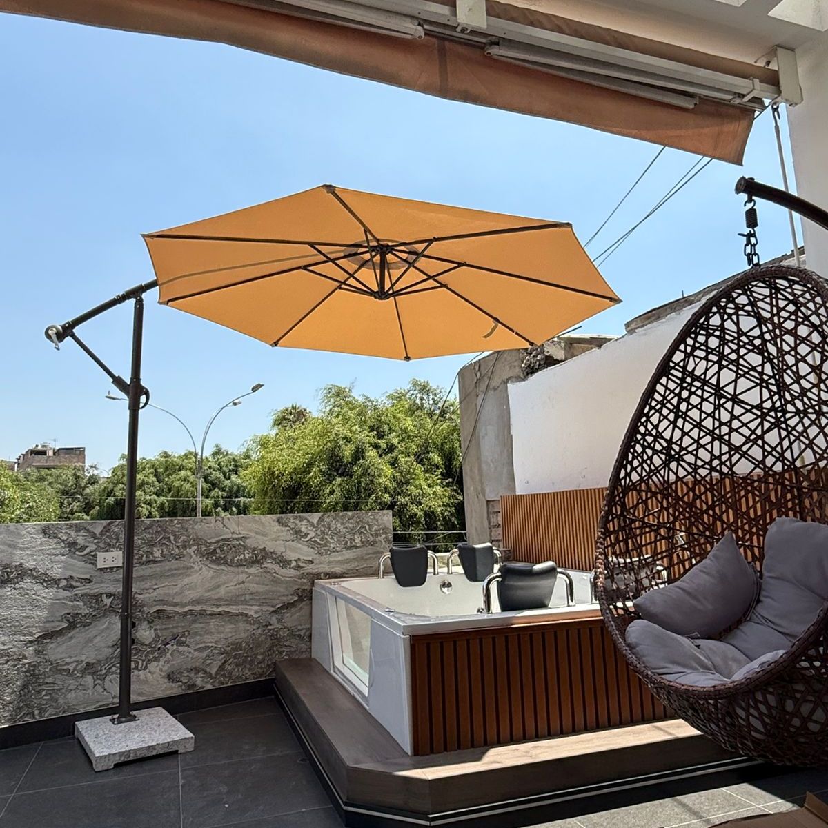 GENERICO - SOMBRILLA PARA TERRAZA LATERAL CON BASE DE PIEDRA color Taupe