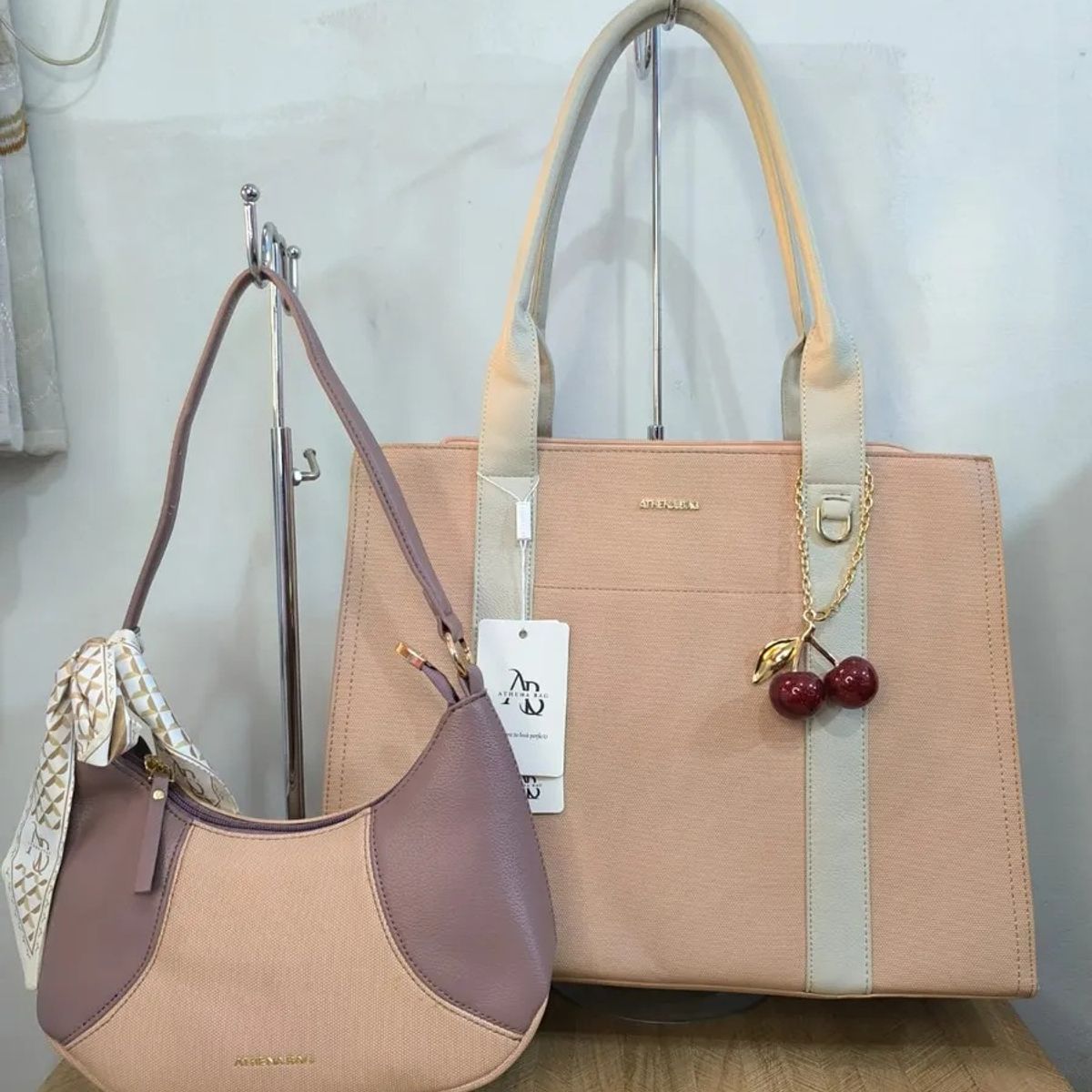 GENERICO - Cartera portalaptop Athena Bag -2 piezas text