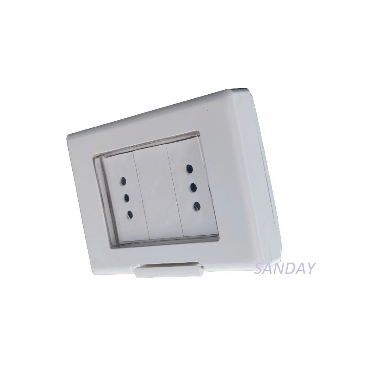 GENERICO - TAPA INTEMPERIE A PRUEBA DE AGUA CON TOMACORRIENTE DOBLE 3 EN LINEA TAPA BLANCA Y DADO BLANCO SANDAY