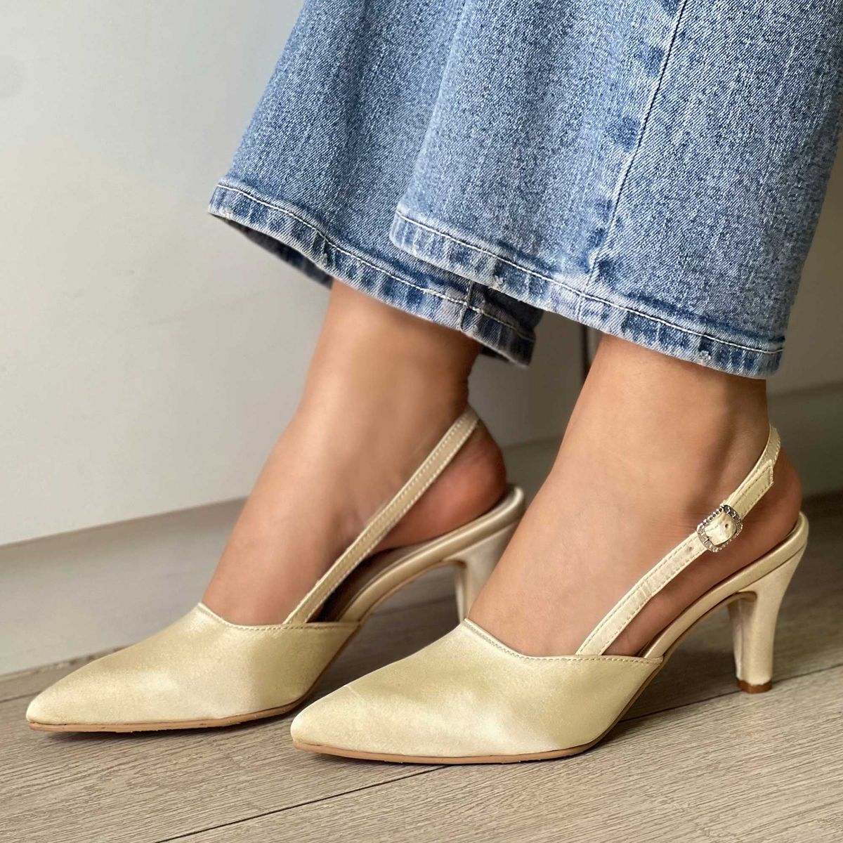 GENERICO - ESTILETO PERLA SEDA PARA MUJER KARLITA TACO 7