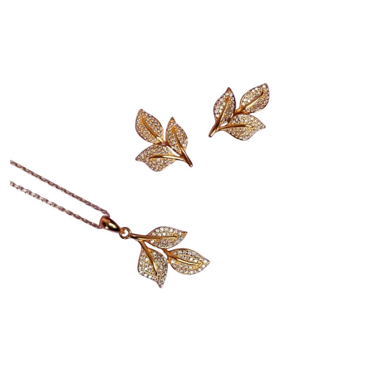 GENERICO - Set de Collar + Aretes Estilo Doradas