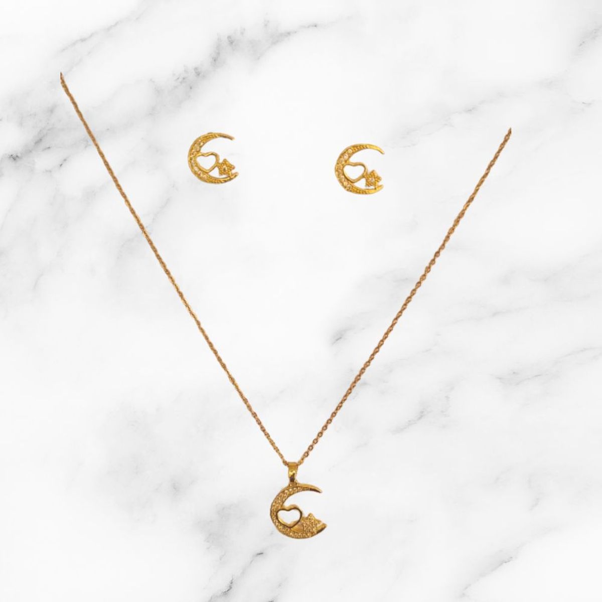 GENERICO - Set de Collar + Aretes Estilo Doradas