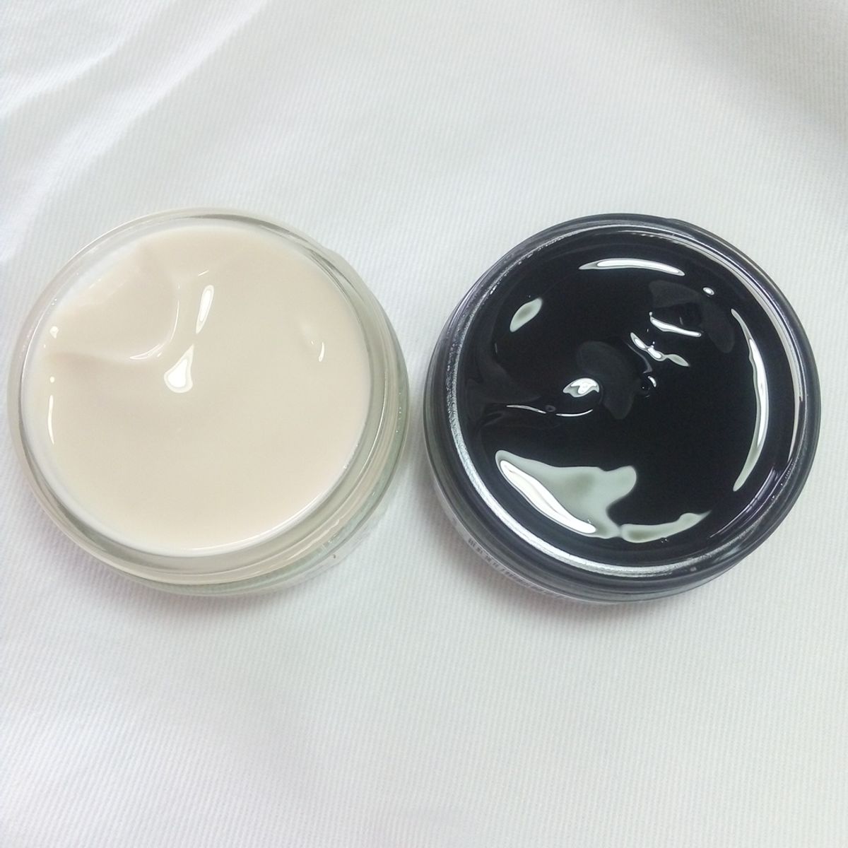 GENERICO - RENOVADOR CUEROS CALZADOS BOTAS / NEGRO +´NEUTRAL / 50 ML / ESPÁÑA