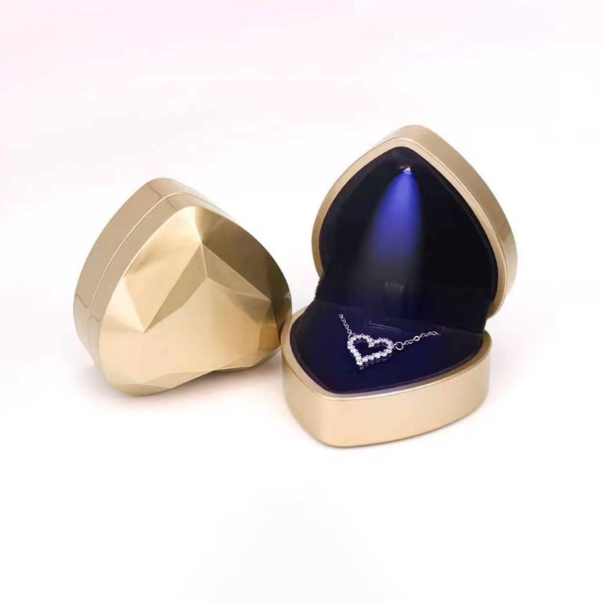 GENERICO - CAJA ANILLO COLLAR COMPROMISO MATRIMONIO ANIVERSARIO CON LUZ LED JOYERIA FINA