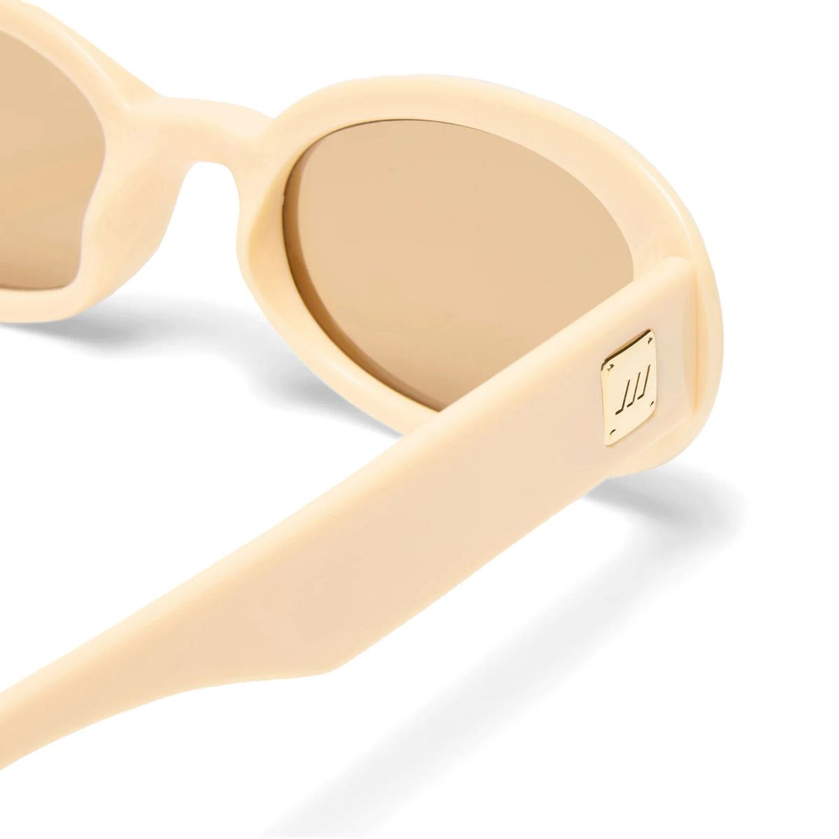 LE SPECS - work it - ivory - the friend of Pablo