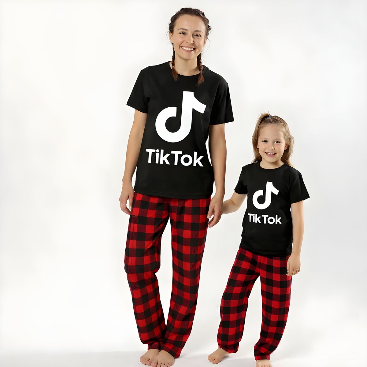 NACIONAL - Pijama Manga corta Unisex Modelo Tik tok