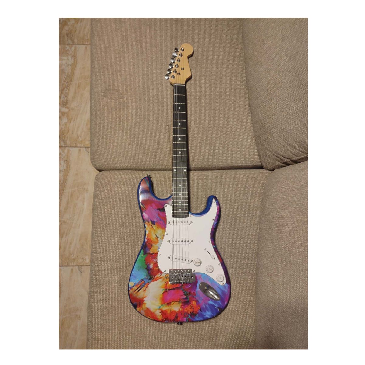 GENERICO - KIT DE GUITARRA ELECTRICA MULTICOLOR SICODELICA CON ACCESORIOS Y AMPLIFICADOR