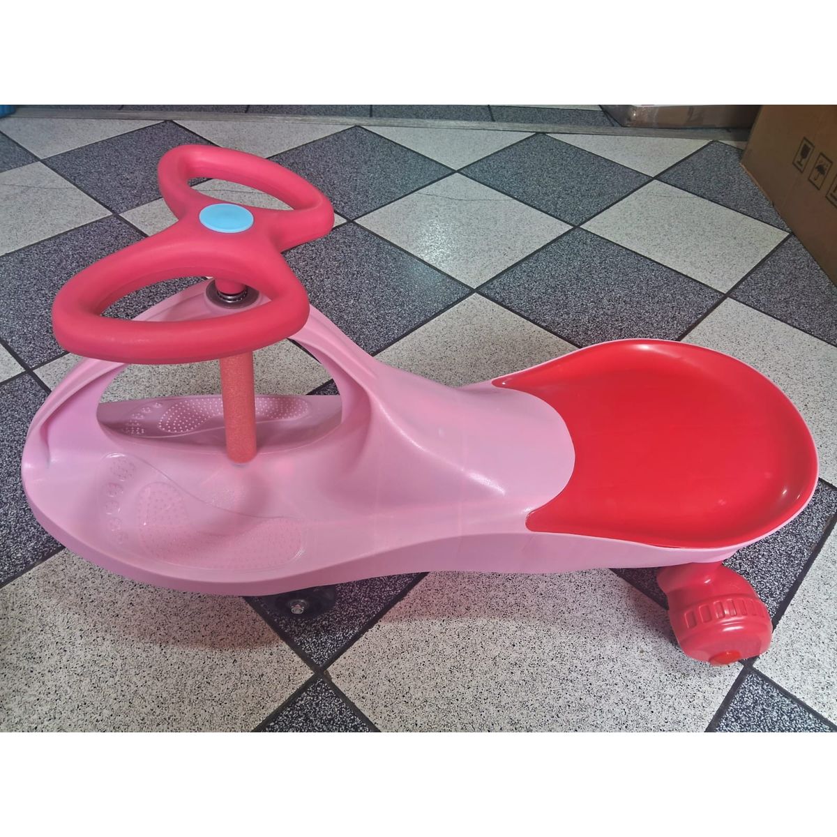 GENERICO - SWING CAR, carrito montable para niños y niñas hasta 6 años de edad, full diversión