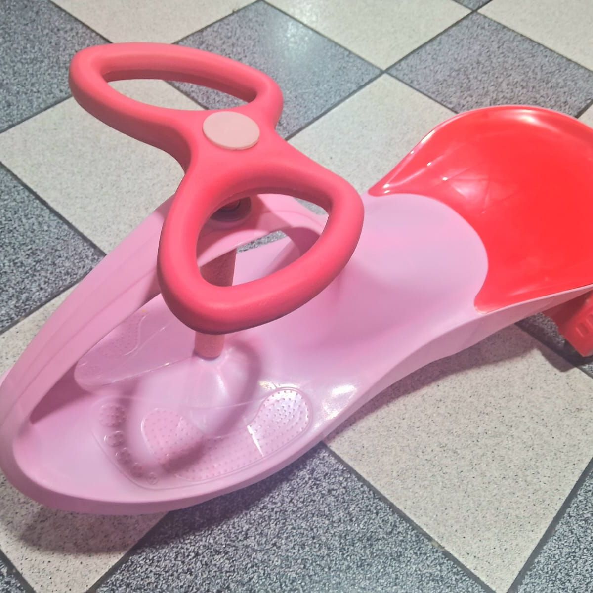 GENERICO - SWING CAR, carrito montable para niños y niñas hasta 6 años de edad, full diversión