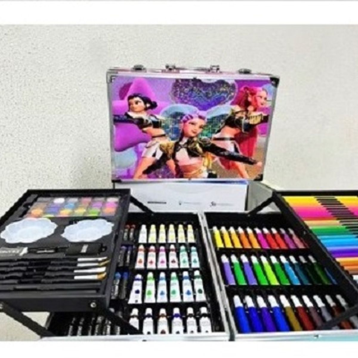 GENERICO - Set Arte Maleta de Aluminio GUERRERAS KPOP -GENERICO