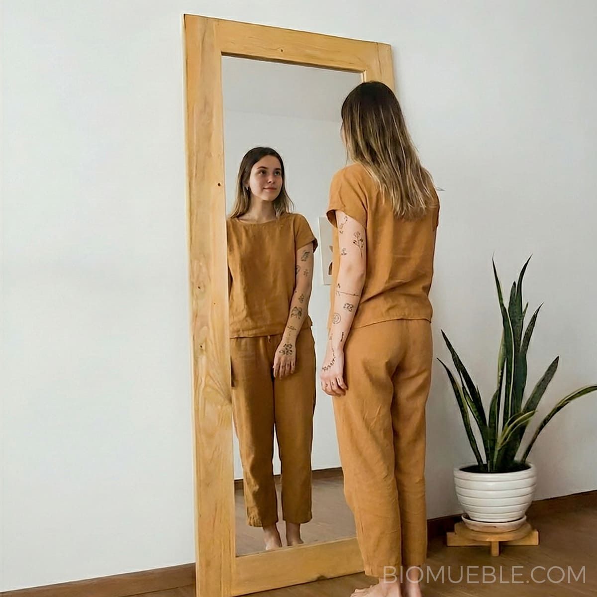 GENERICO - Espejo RAISSA de Cuerpo Completo en Madera Natural