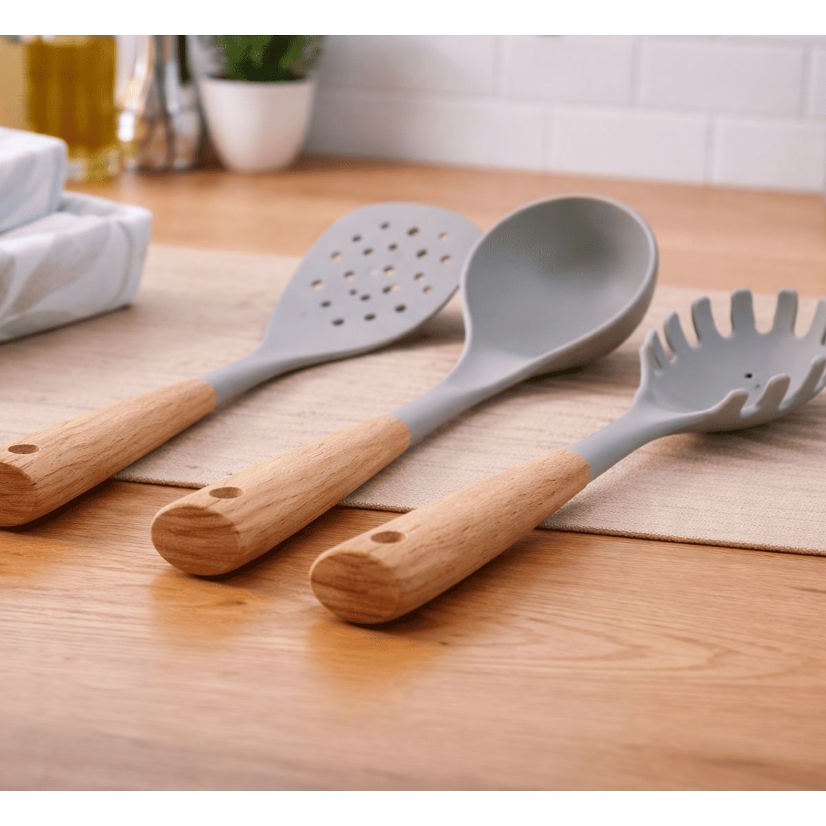 BEHOME - Set de 3 Utensilios de Cocina Behome - Colección Victoria
