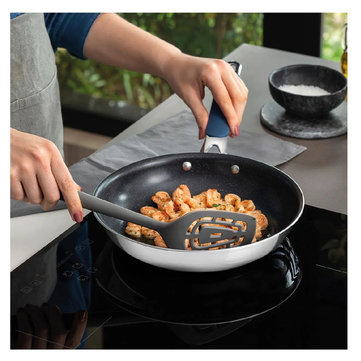 TRAMONTINA - Sarten Tramontina de Acero Inoxidable y Aluminio con Cerámica Romagna Negro 25 cm