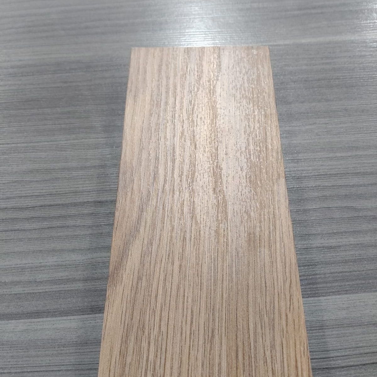 BALEXPO - ZOCALO WPC ROBLE MIEL 8CM ALTOANGULAR MEDIDAS 2400X80X15MM