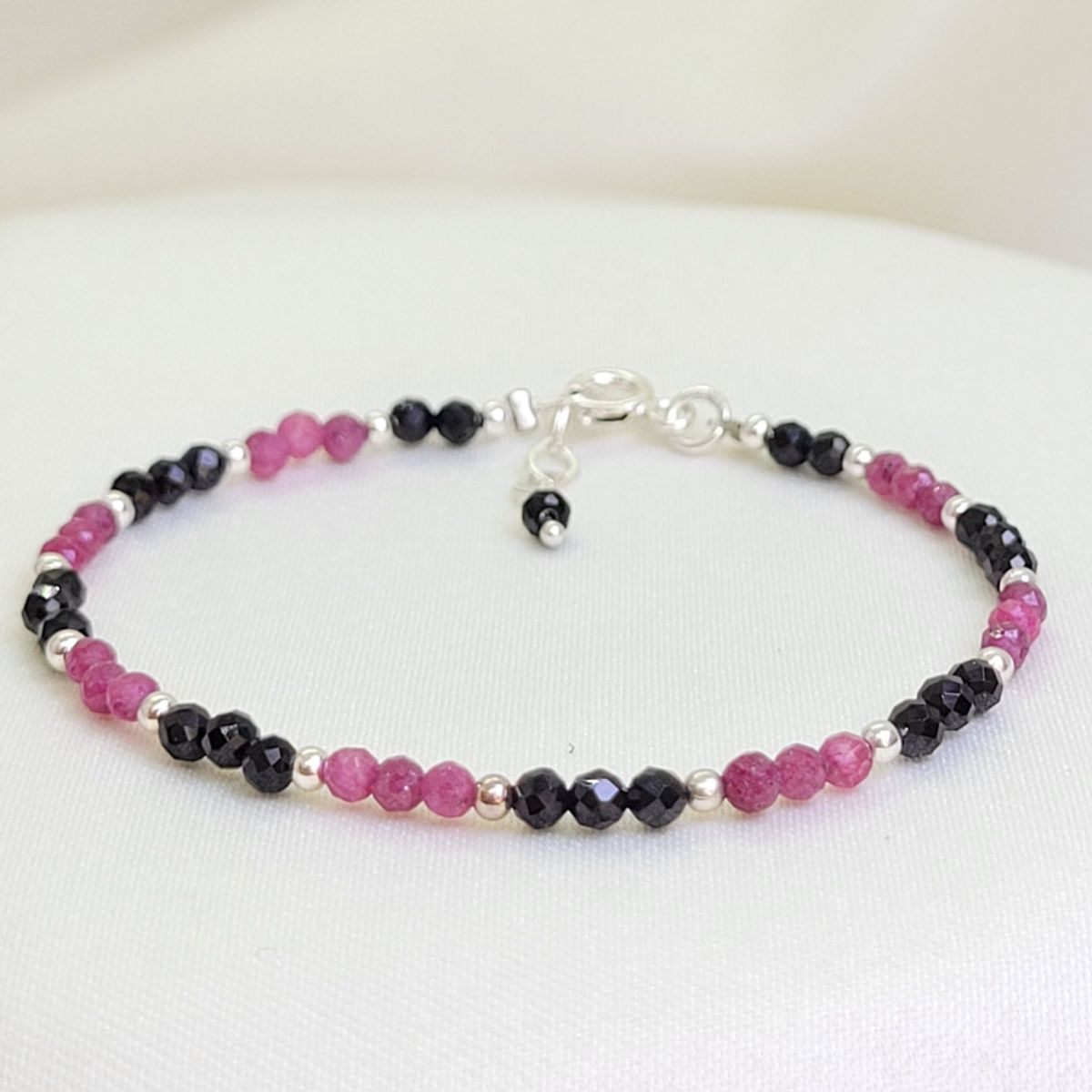 INTUERI - Pulsera Rubí y Espinela