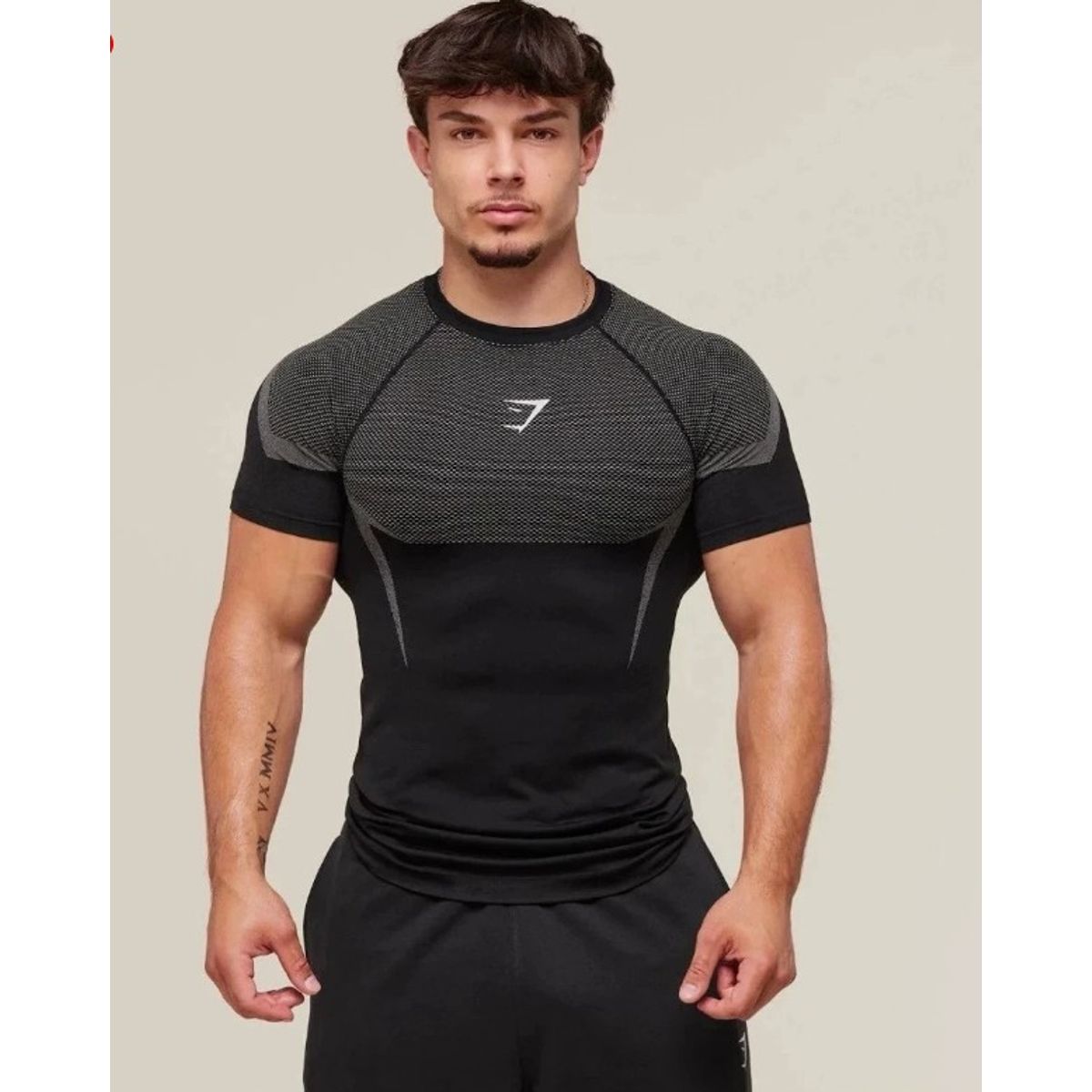 GENERICO - Gymshark Onyx V5 Polo Deportivo Negrogris Edición Limitada Fit Atlético