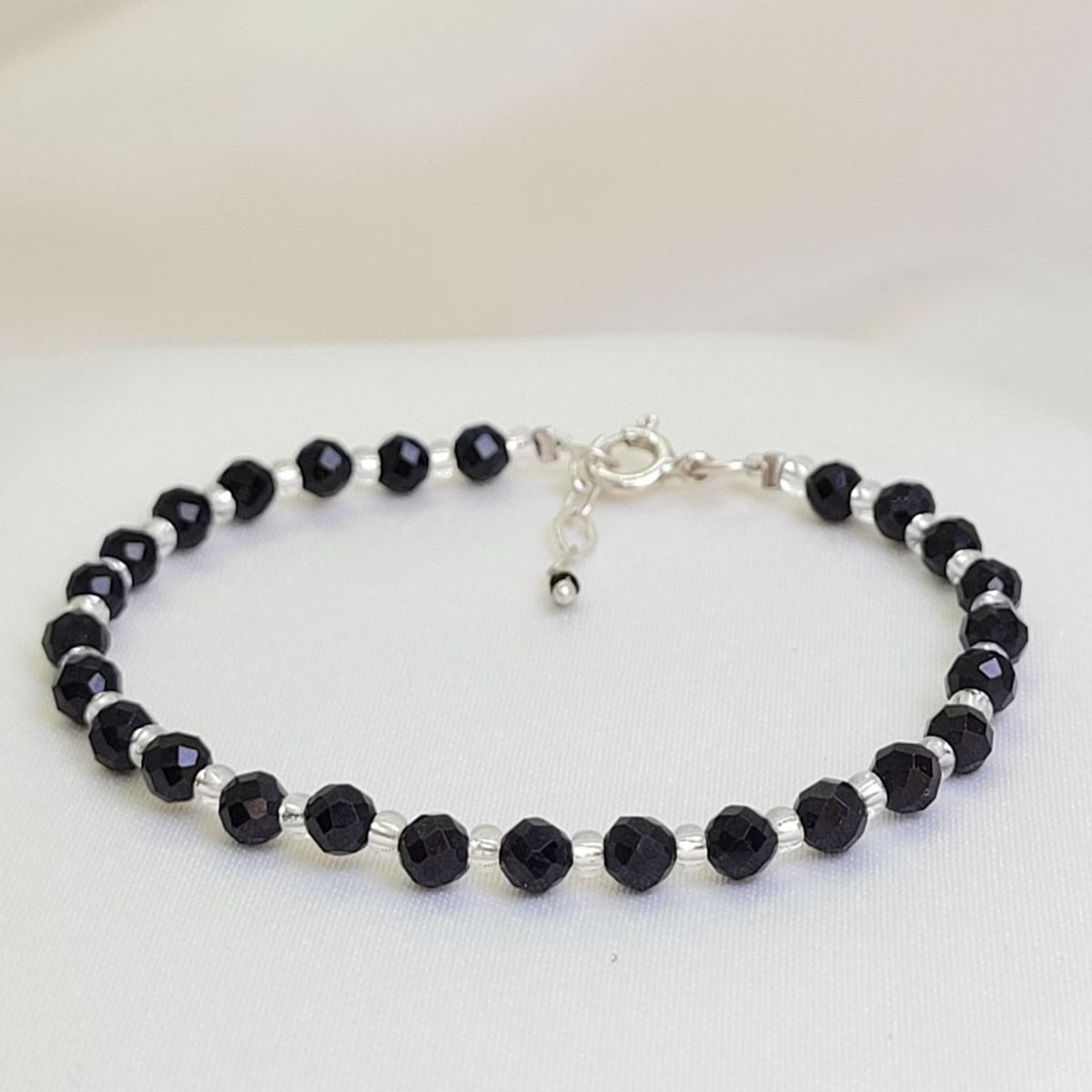 INTUERI - Pulsera Diana Turmalina negra